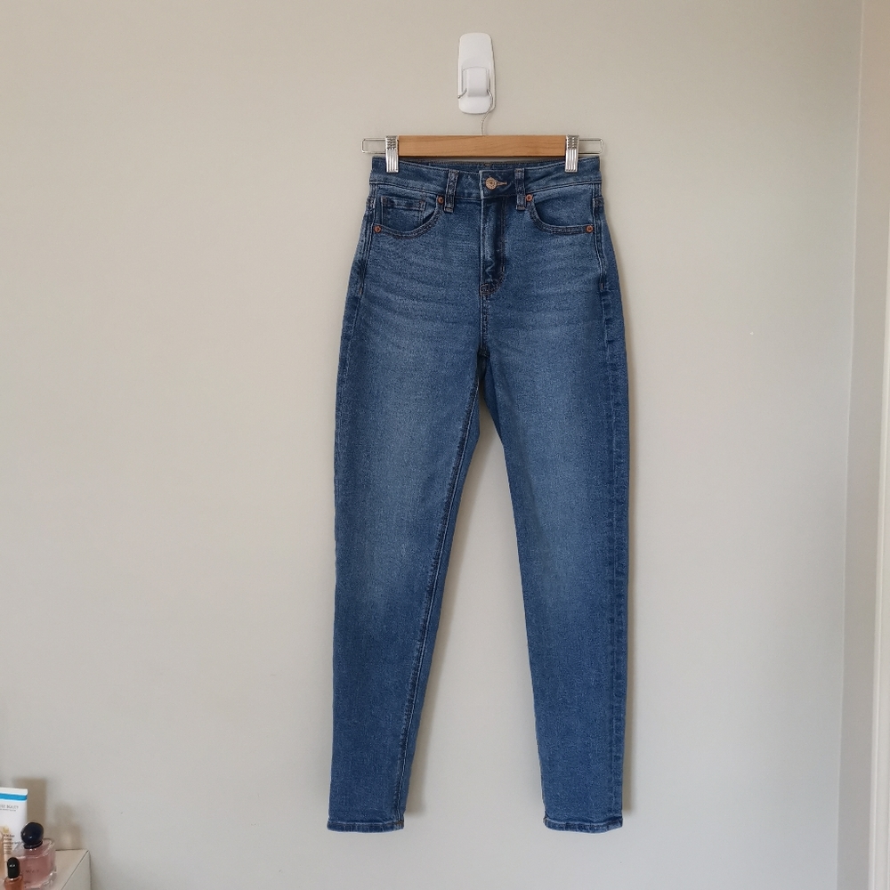 AEO blue high waisted jeans - Picture 3 of 8